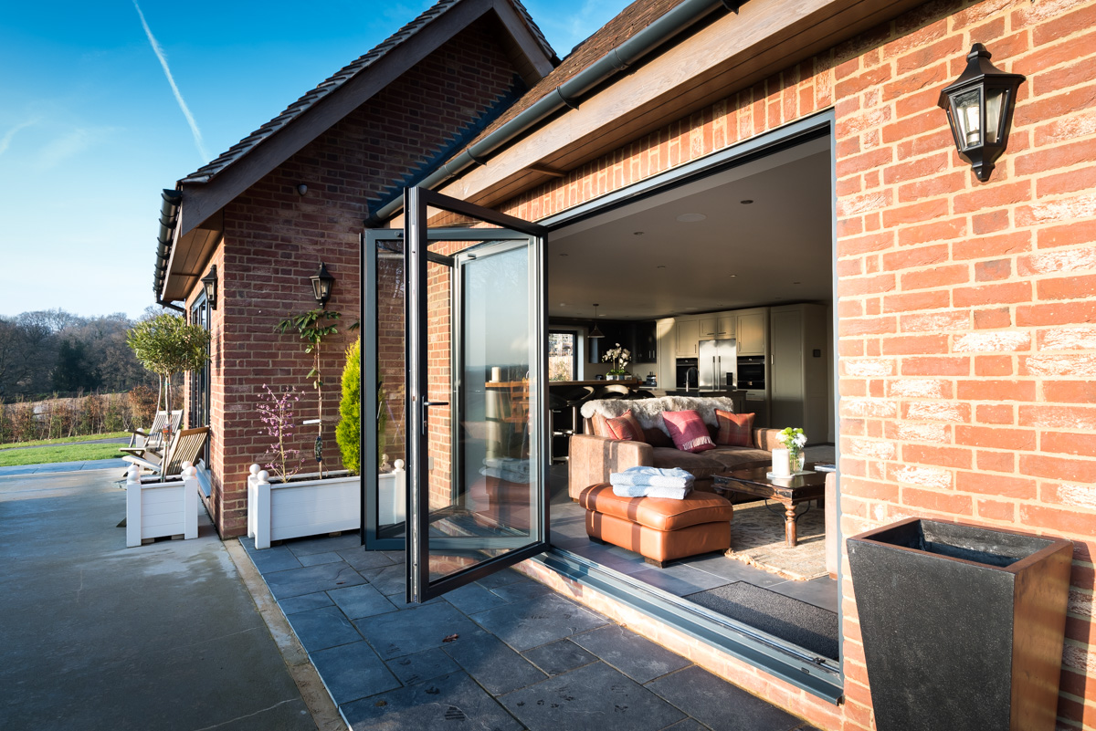 bifold-doors-dudley