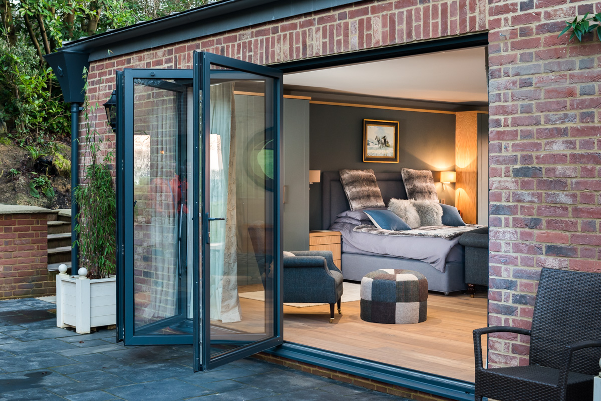 aluminium bifold doors droitwich spa